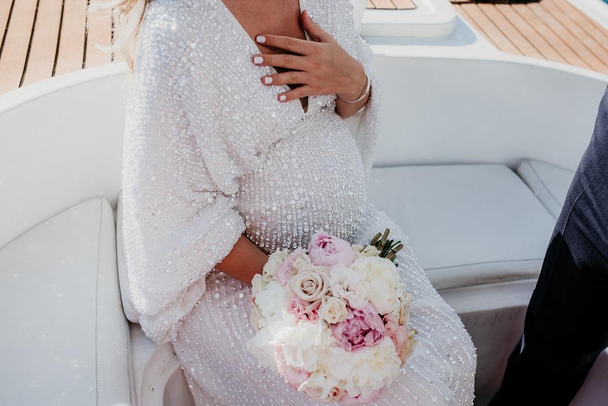 sukienka na ślub cywilny w ciąży