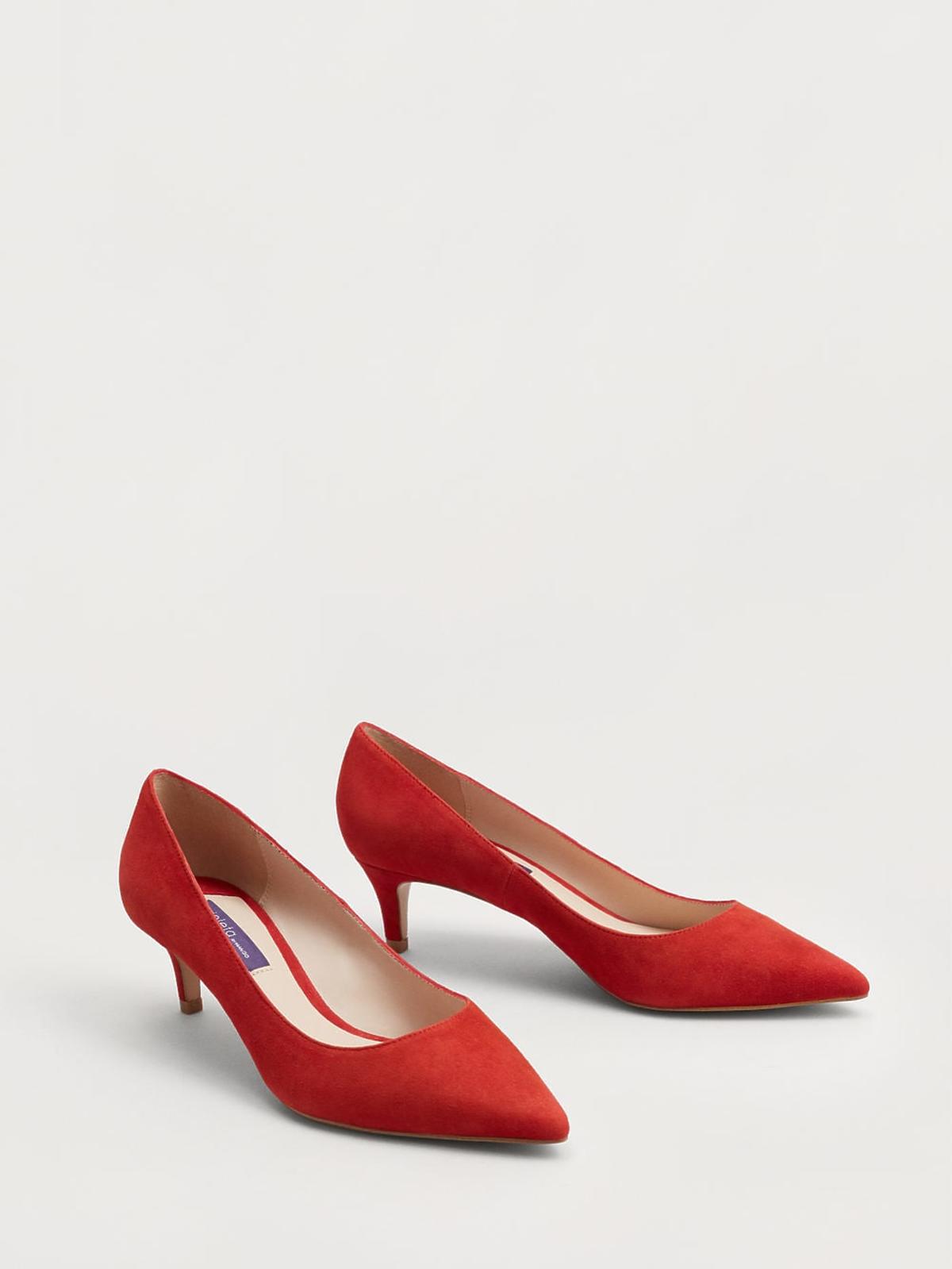 Czerwone buty w szpic na niskim obcasie - Mango - 229 zł