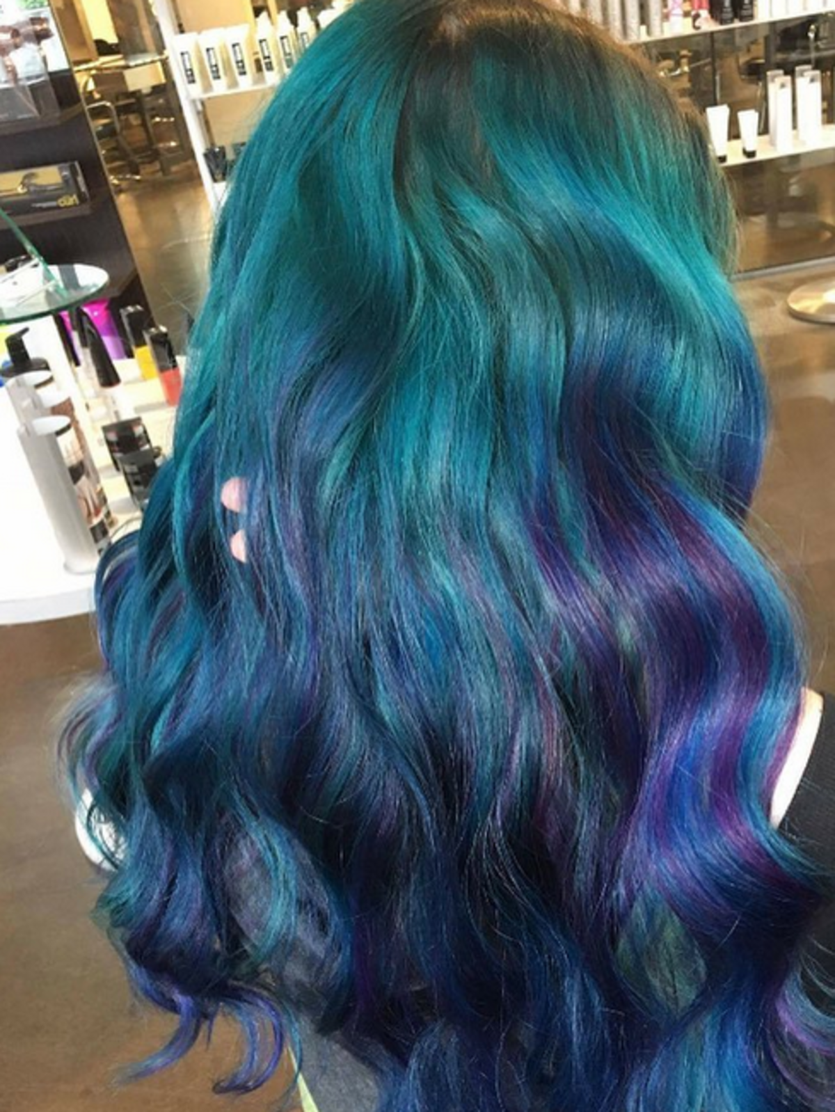 Ocean hair - najmodniejsza koloryzacja na lato 2017