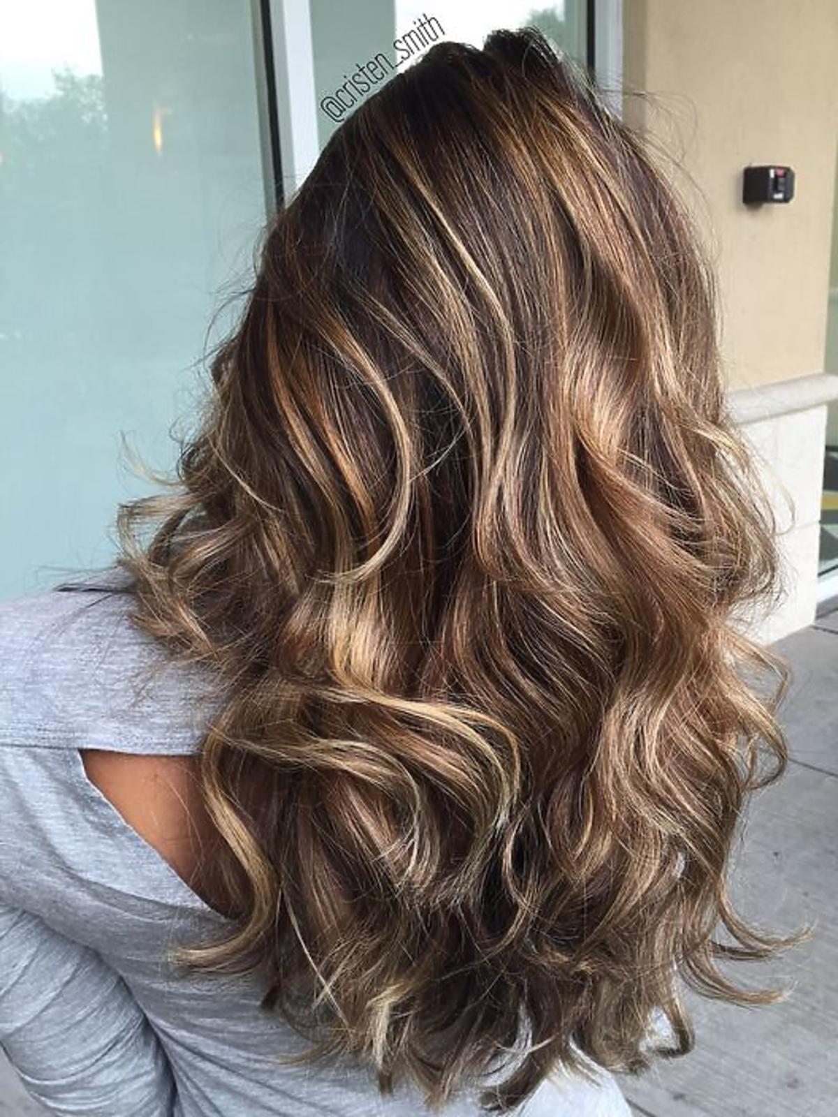 Nowoczesne wydanie balayage'u