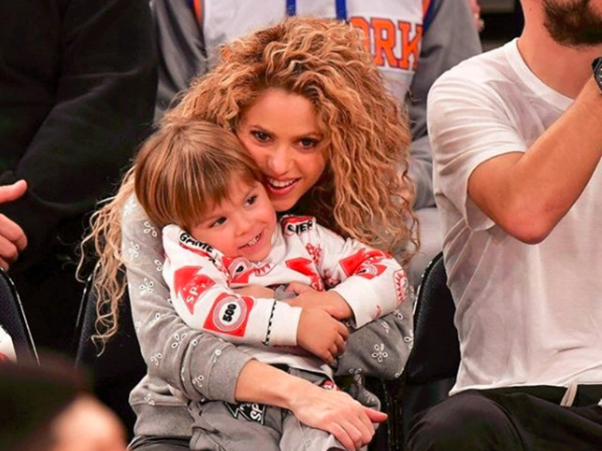 Shakira i dwuletni Sasha na meczu koszykówki