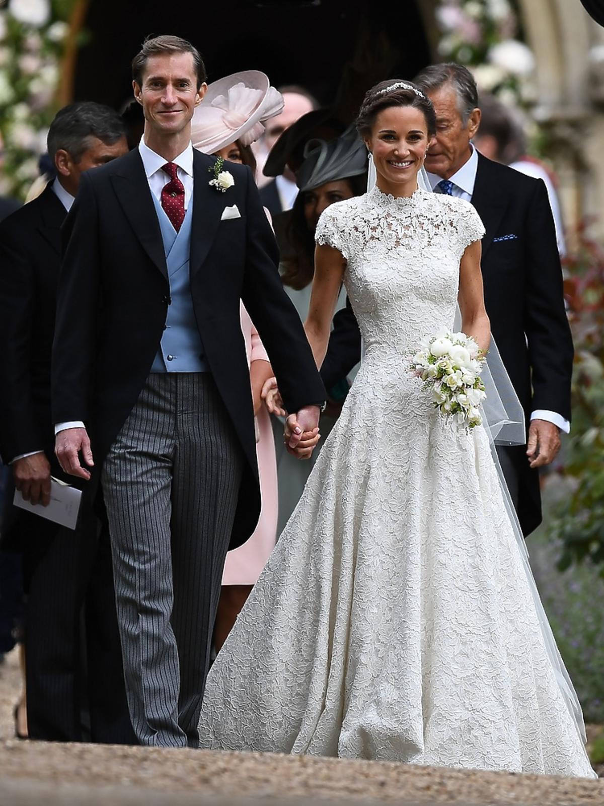 Pippa Middleton z mężem w trakcie ślubu