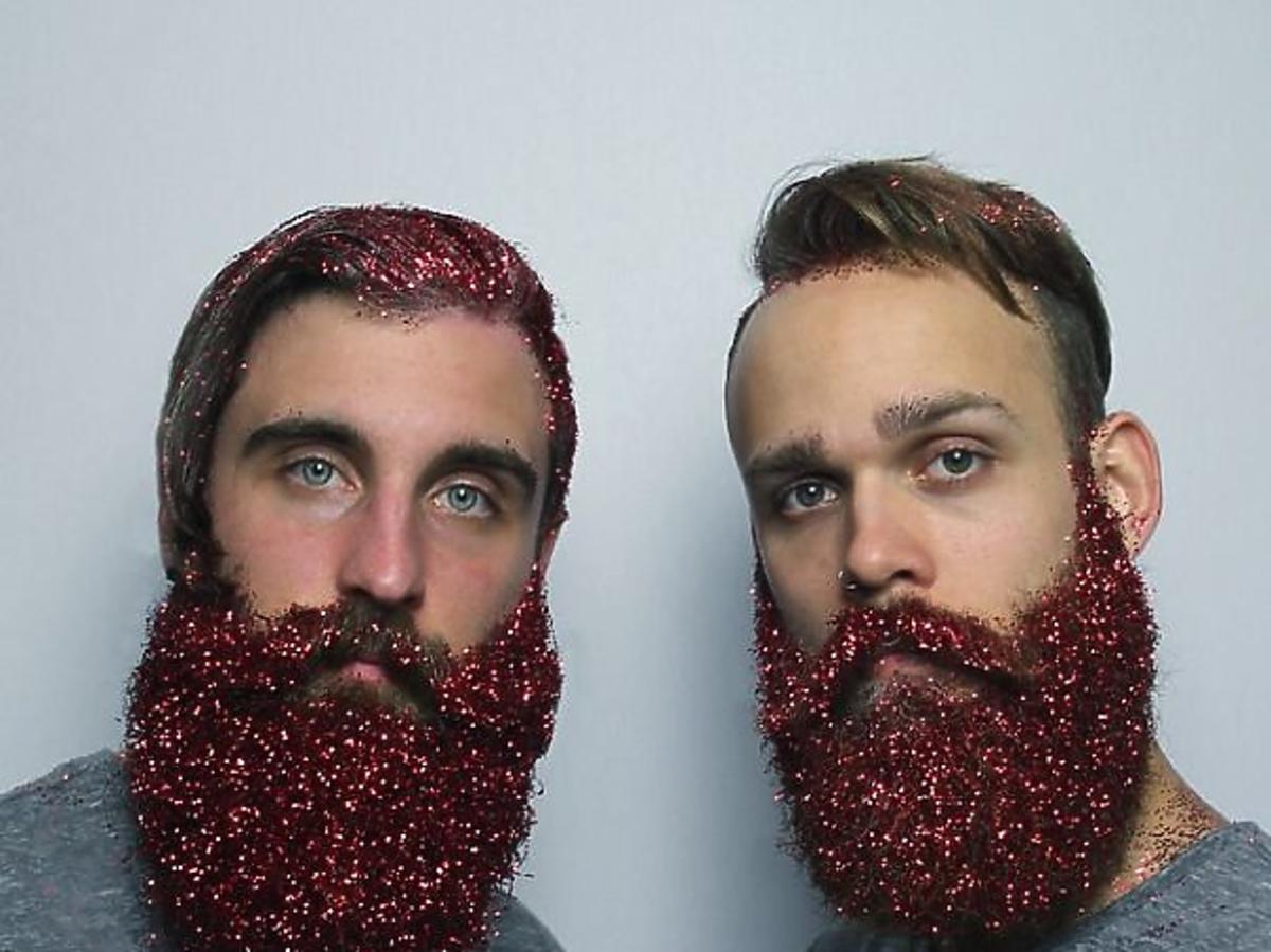 Czerwona brokatowa broda #glitterbeard