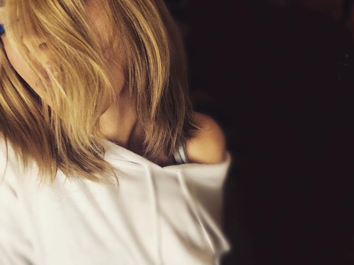 Cara Delevingne w krótszych włosach. Lepiej czy gorzej?