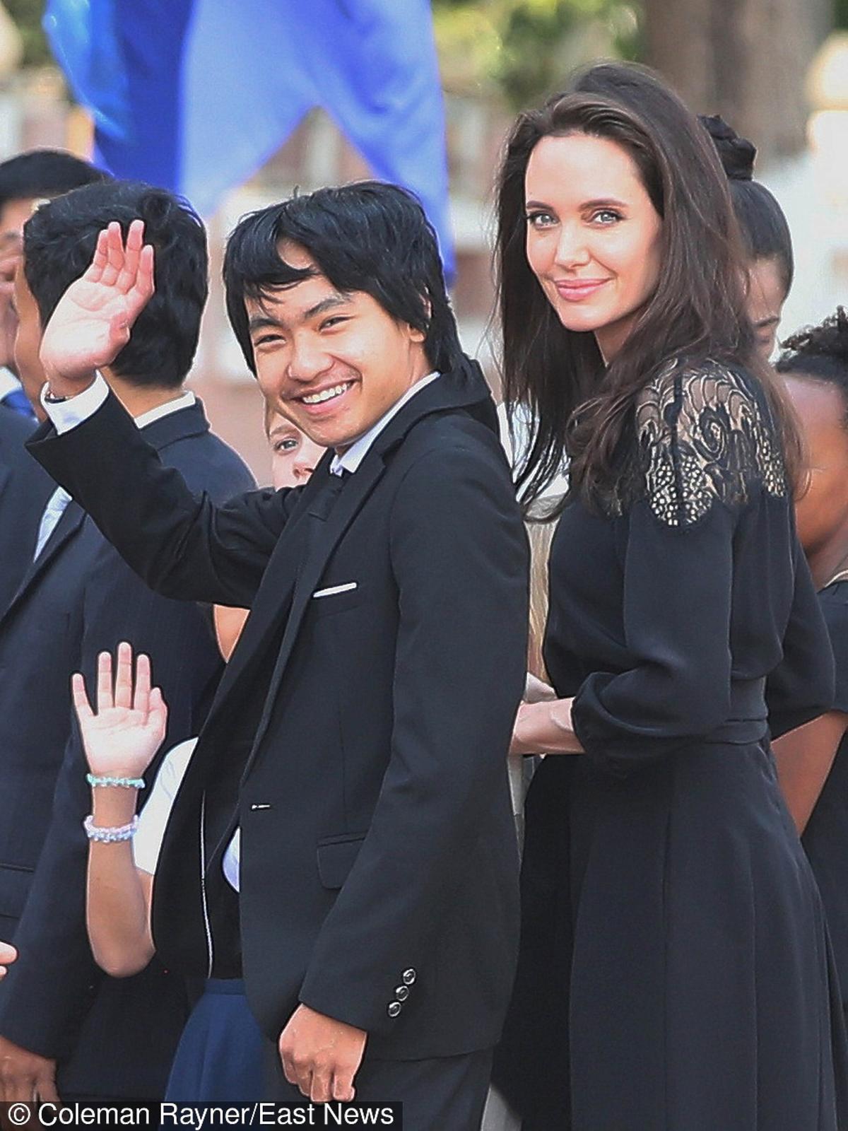 Angelina Jolie z synem Paksem