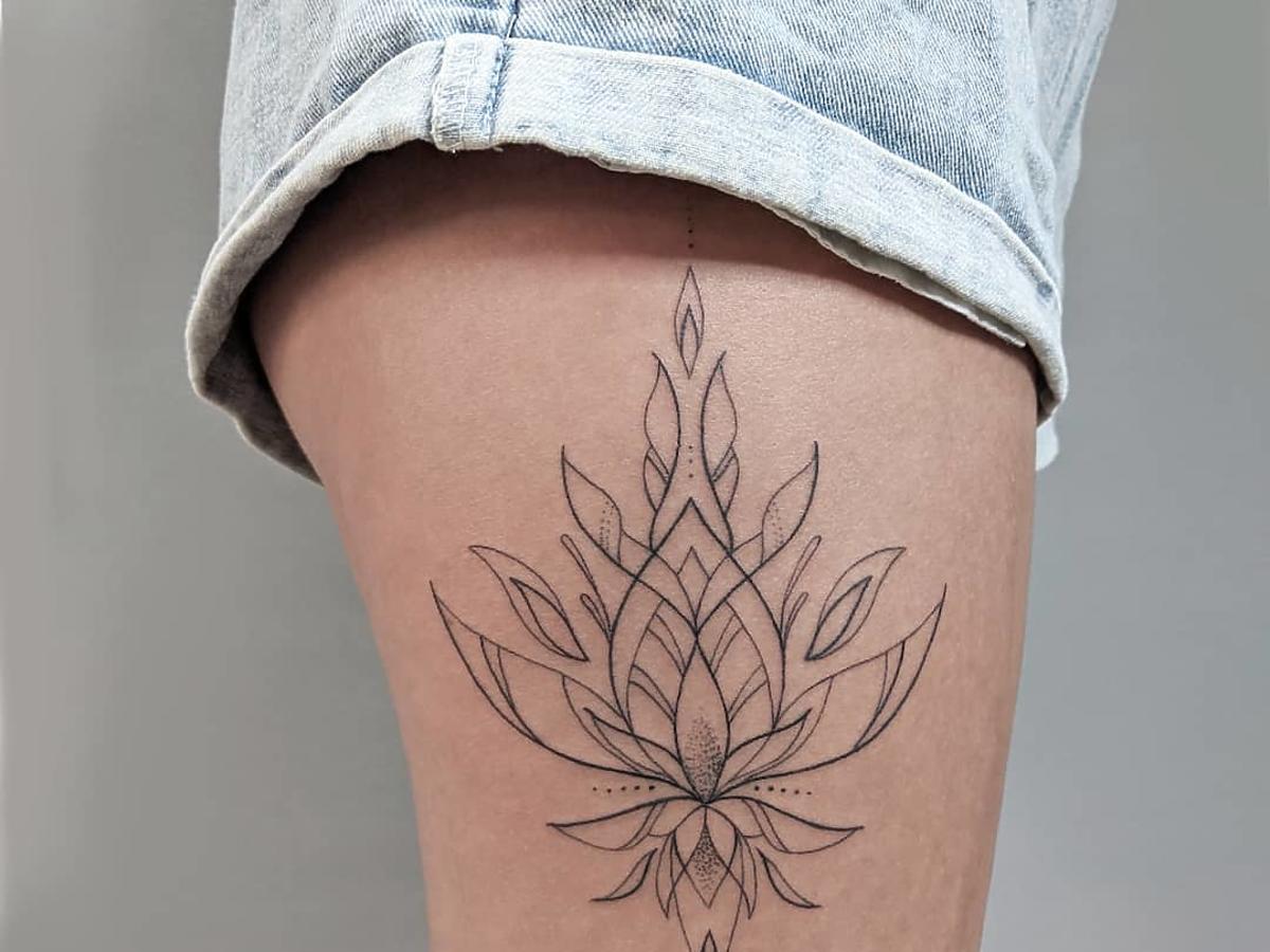 Tatuaż dla kobiety – najmodniejsze wzory i miejsca na ciele