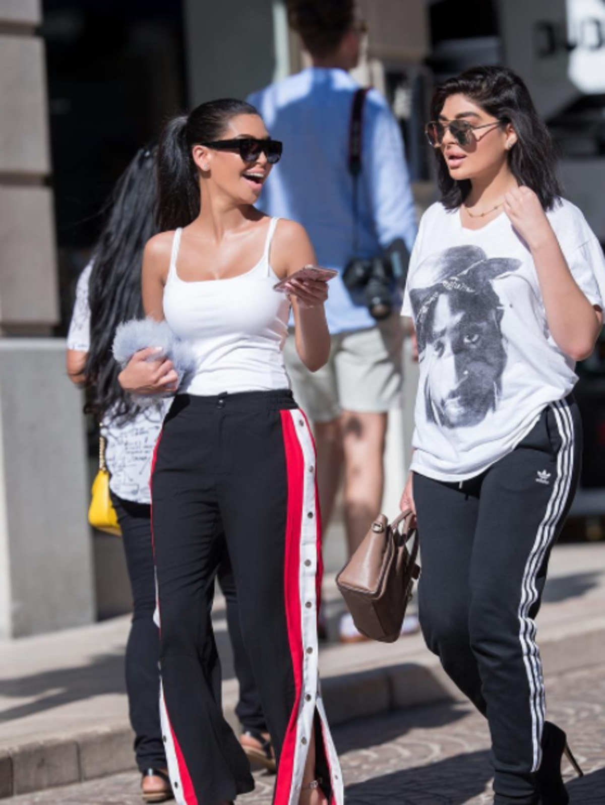 Sonia i Fyza Ali - siostry, które wyglądają jak Kim Kardashian i Kylie Jenner