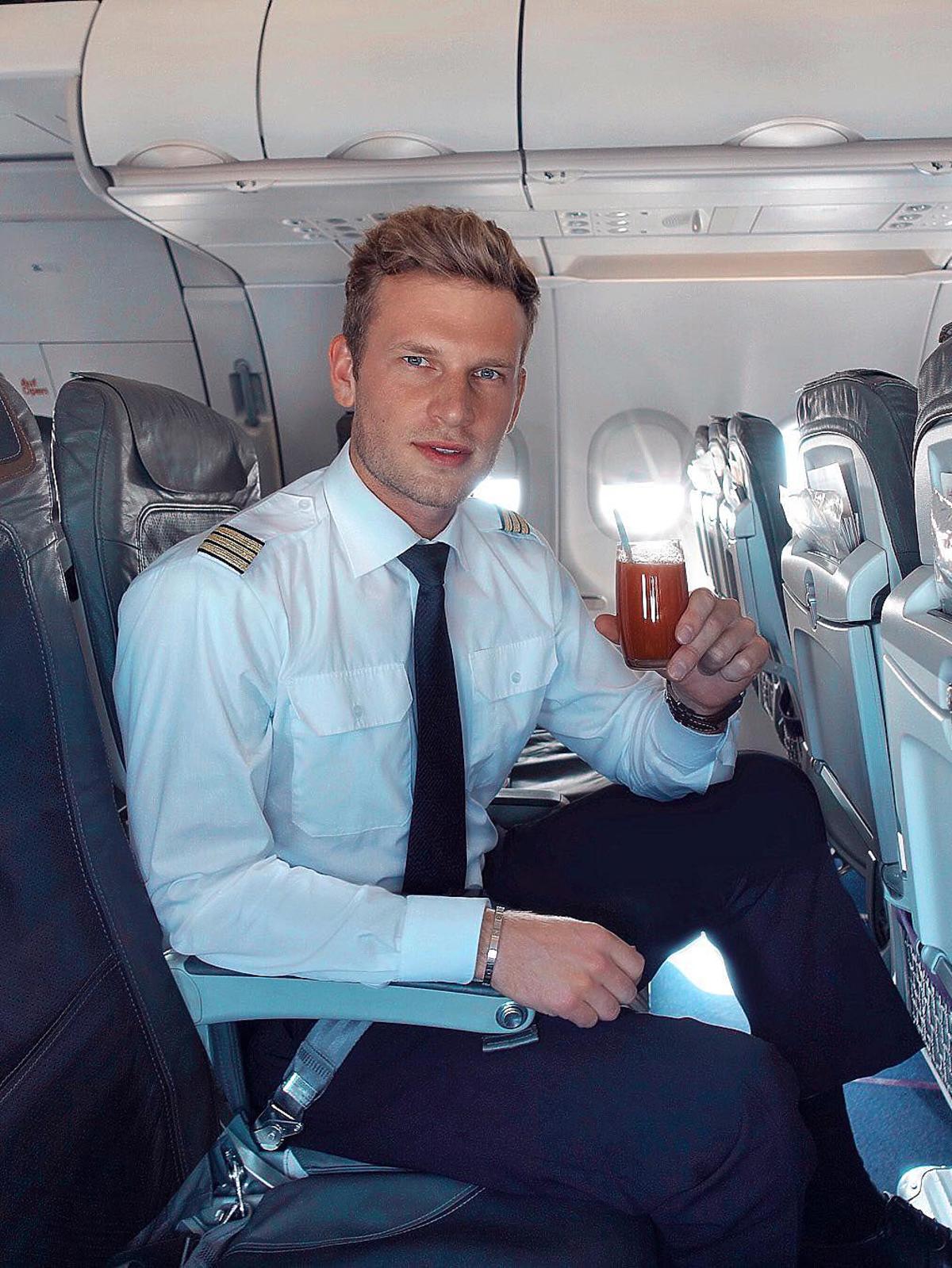 Patrick Biedenkapp: najseksowniejszy pilot świata