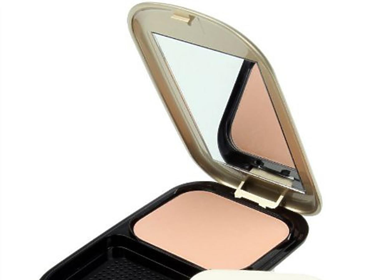 Max Factor, Facefinity Compact Foundation