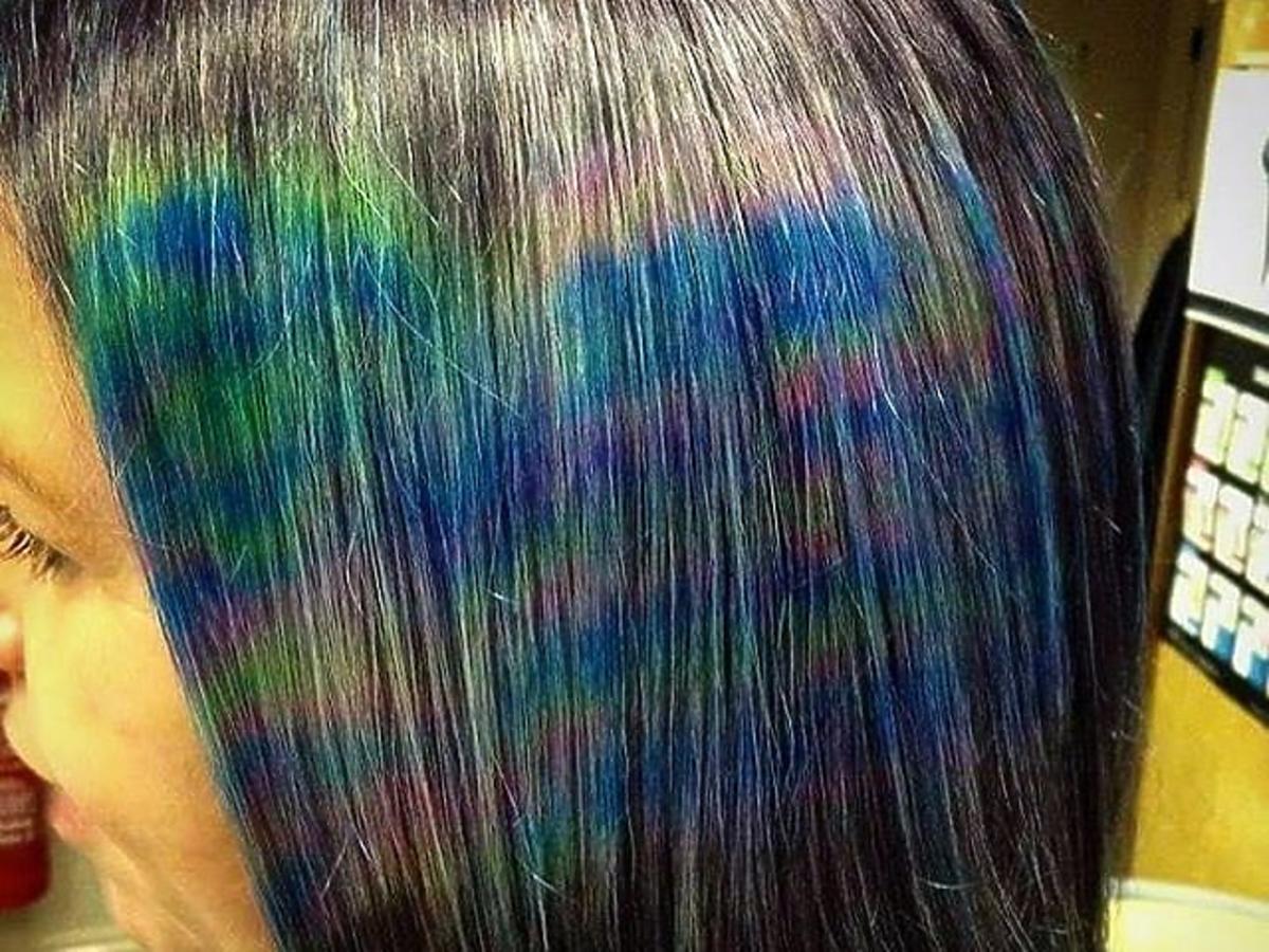 Nowy trend w koloryzacji włosów: shibori hair