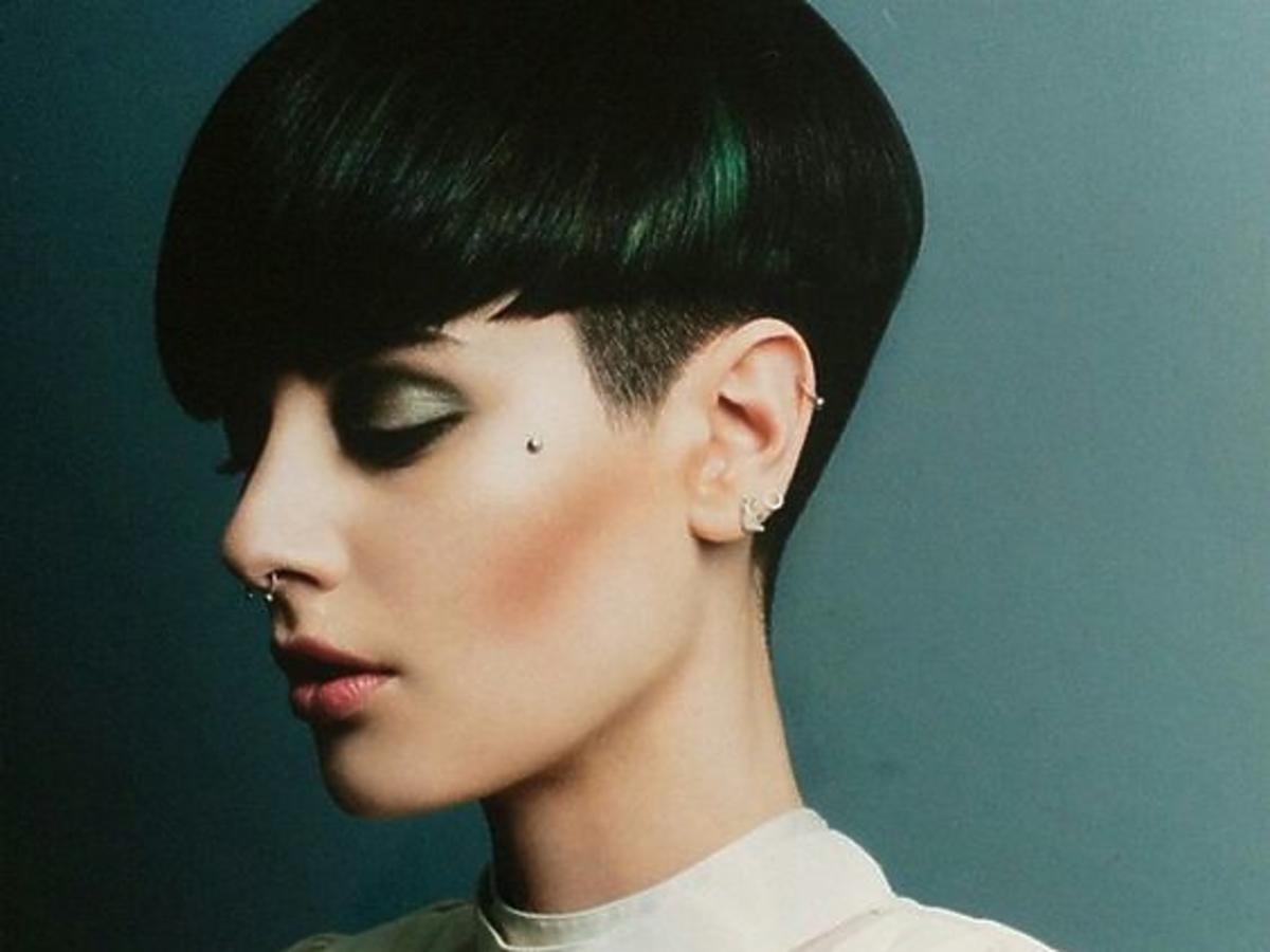 Fryzura w stylu bowl cut