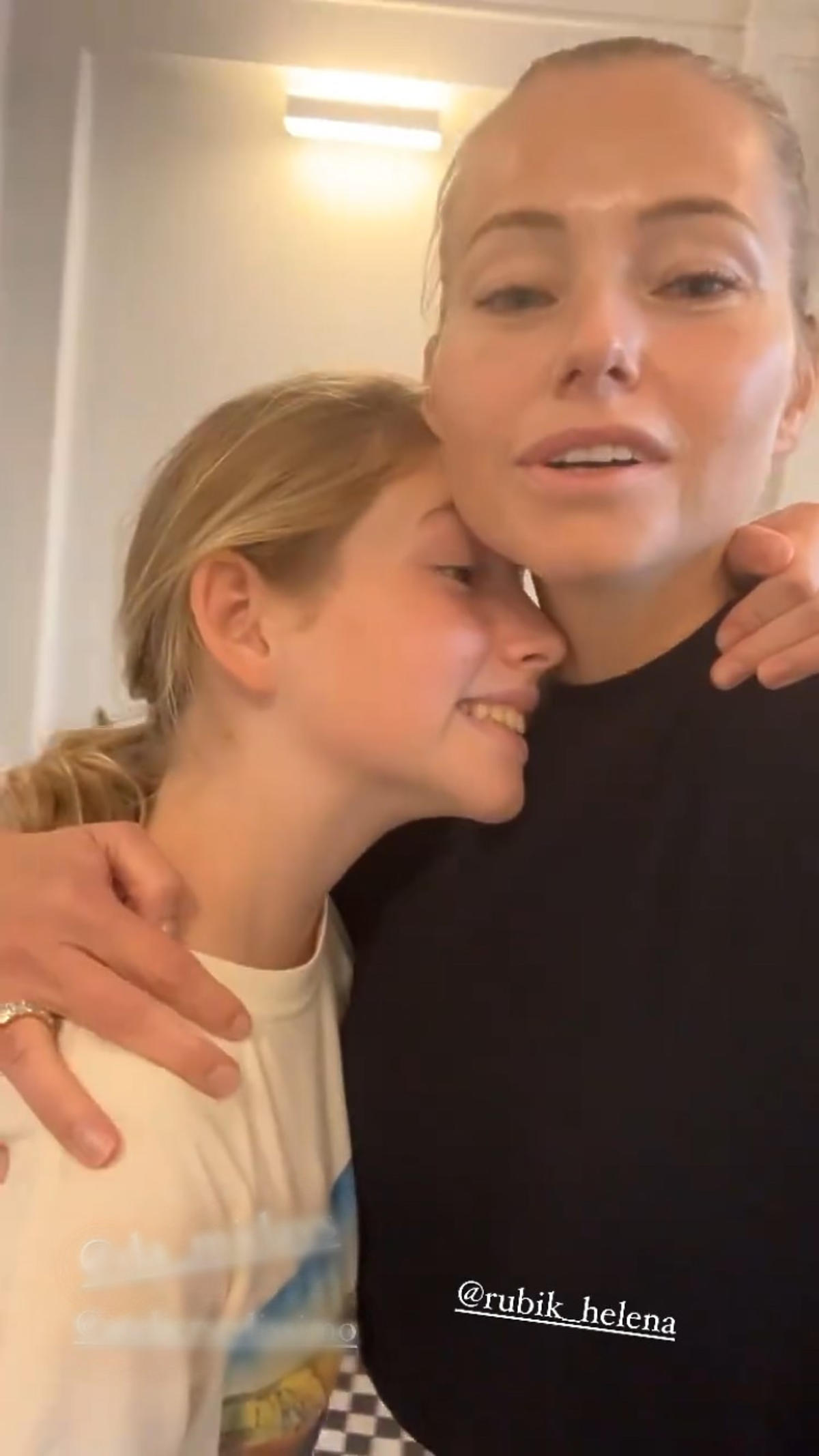 Agata Rubik i jej córka wyglądają jak siostry