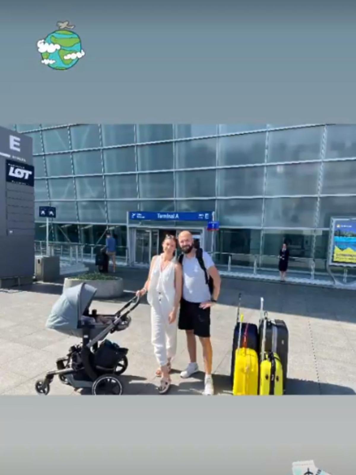 Aneta i Robert na lotnisku