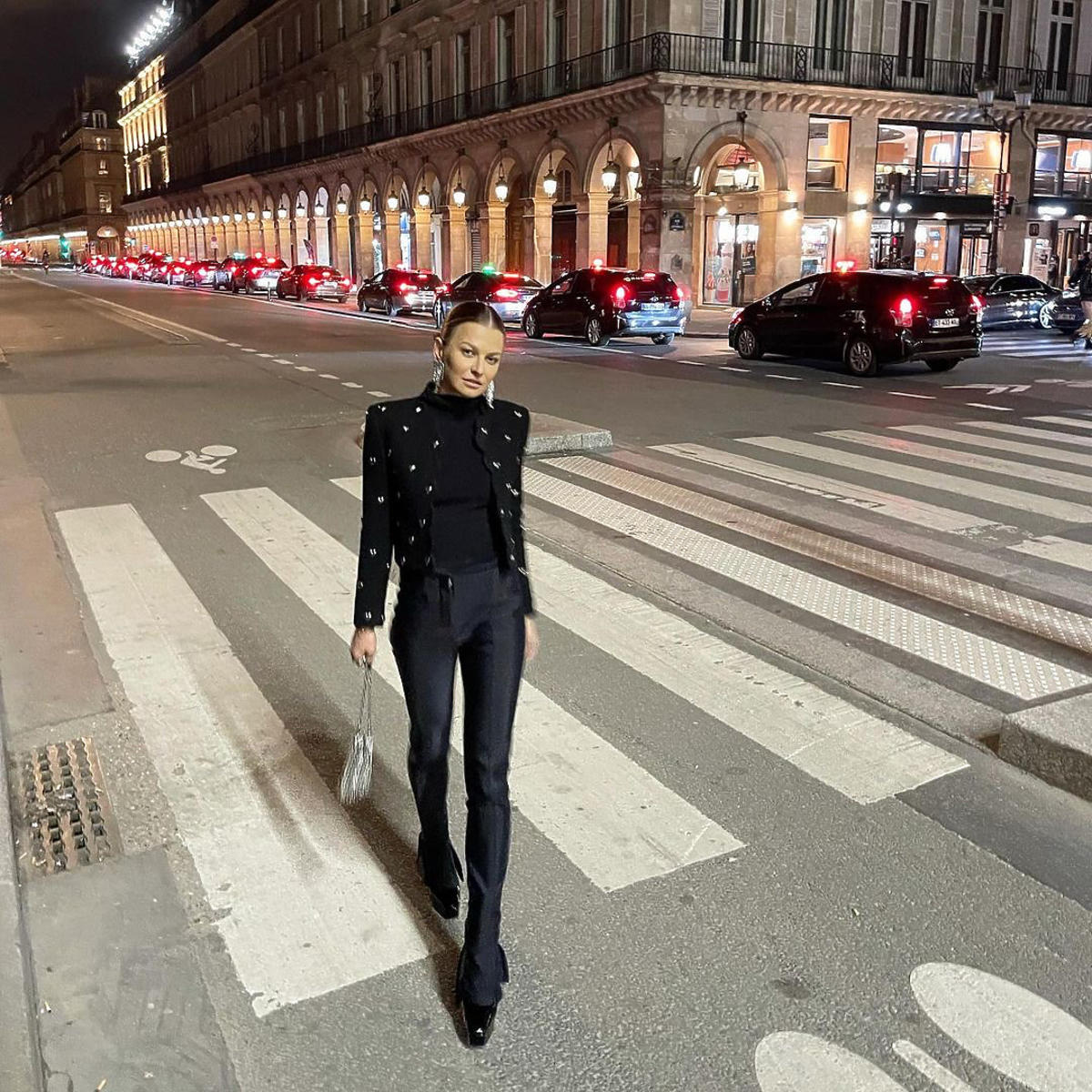 Anna Lewandowska na pokazie mody w Paryżu 
