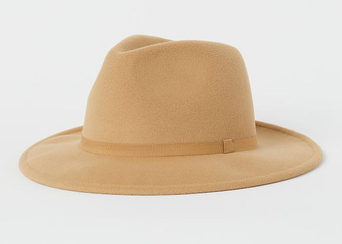 Beżowy kapelusz H&M