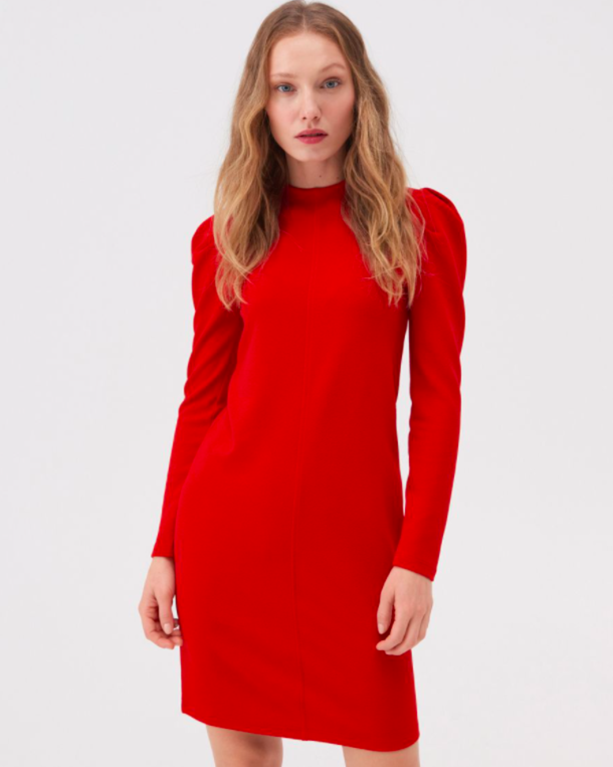czerwona sukienka z Sinsaya za 59 zł w stylu Małgorzaty Kożuchowskiej