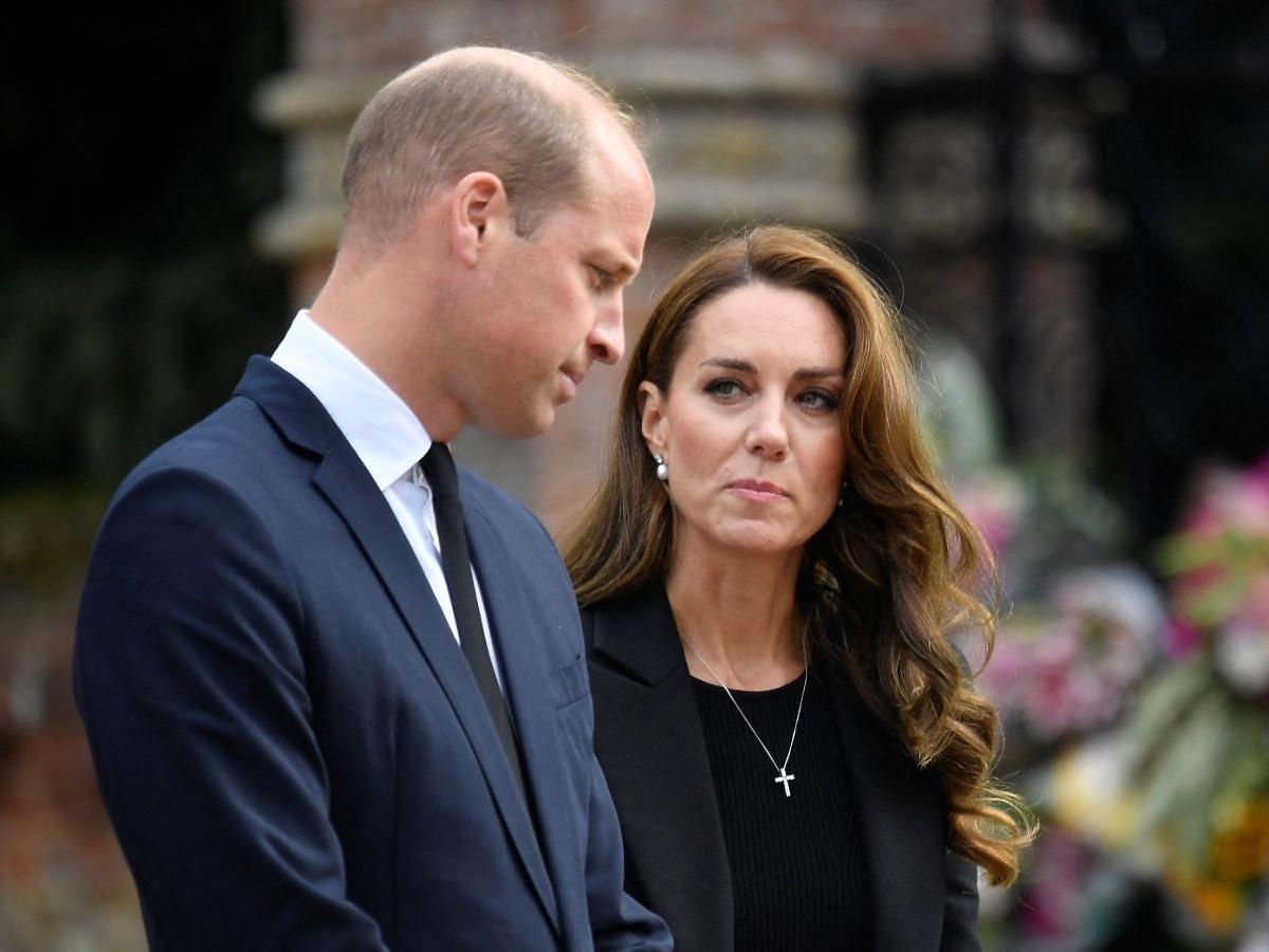 Domniemana kochanka księcia Williama usunięta z dworu?! Księżna Kate wprowadza nowe rządy?! 