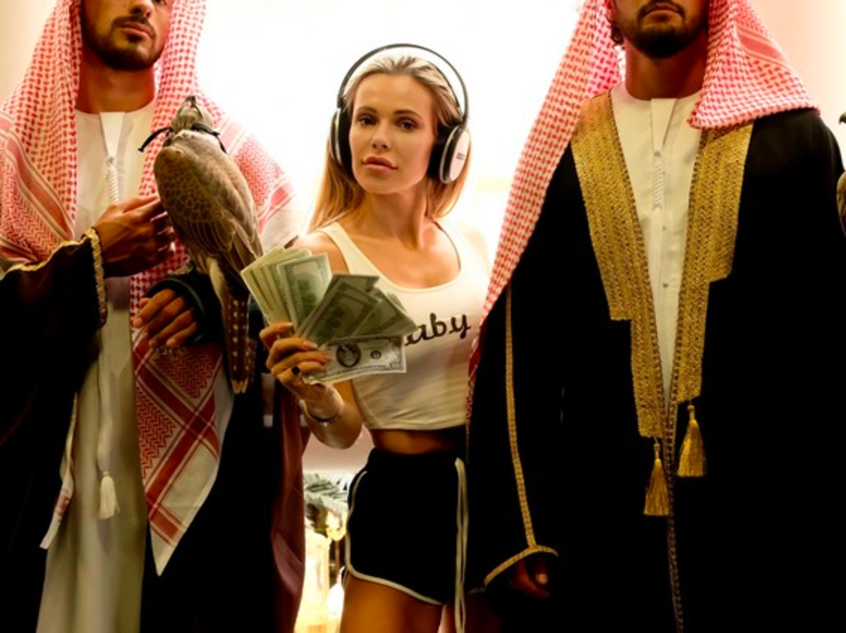 Dziewczyny z Dubaju: Doda pokazała zdjęcia z planu i zdradziła obsadę filmu
