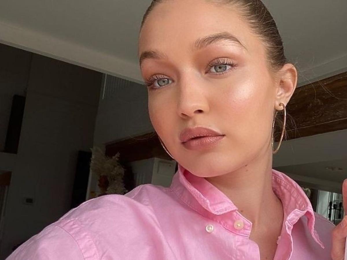 Gigi Hadid z rozświetloną twarzą