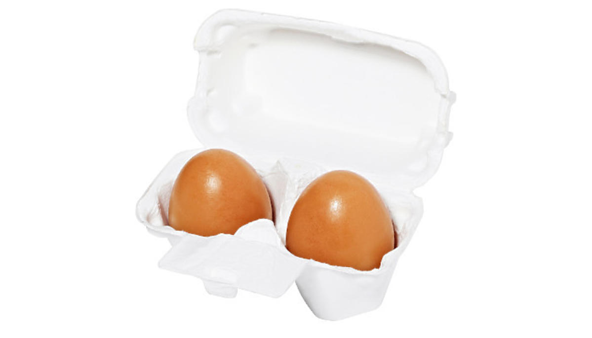 Holika Holika Smooth Egg Skin Egg Soap - Red Clay - mydło do twarzy jajko