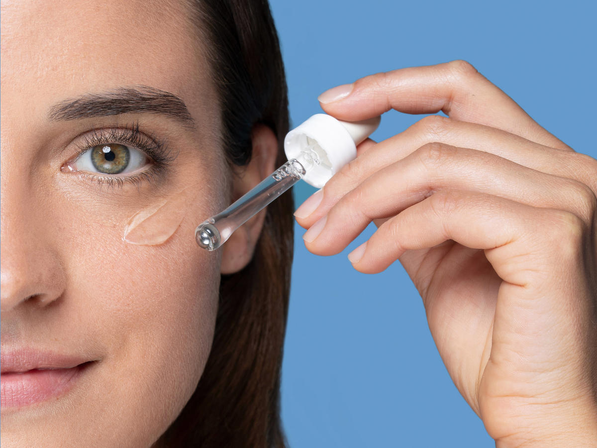 hyalu b5 eye serum la roche posay.jpg