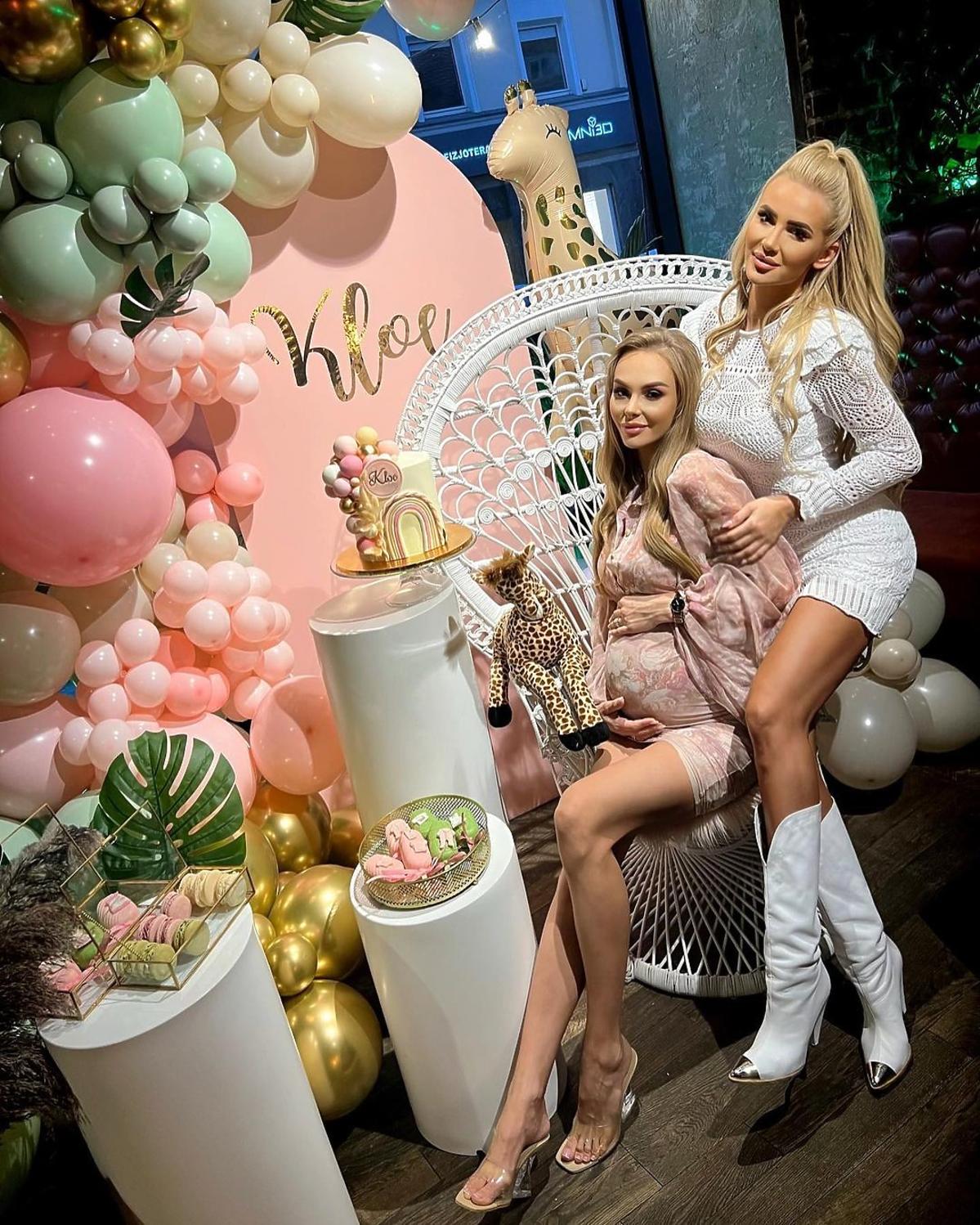 Izabela Macudzińska na baby shower siostry
