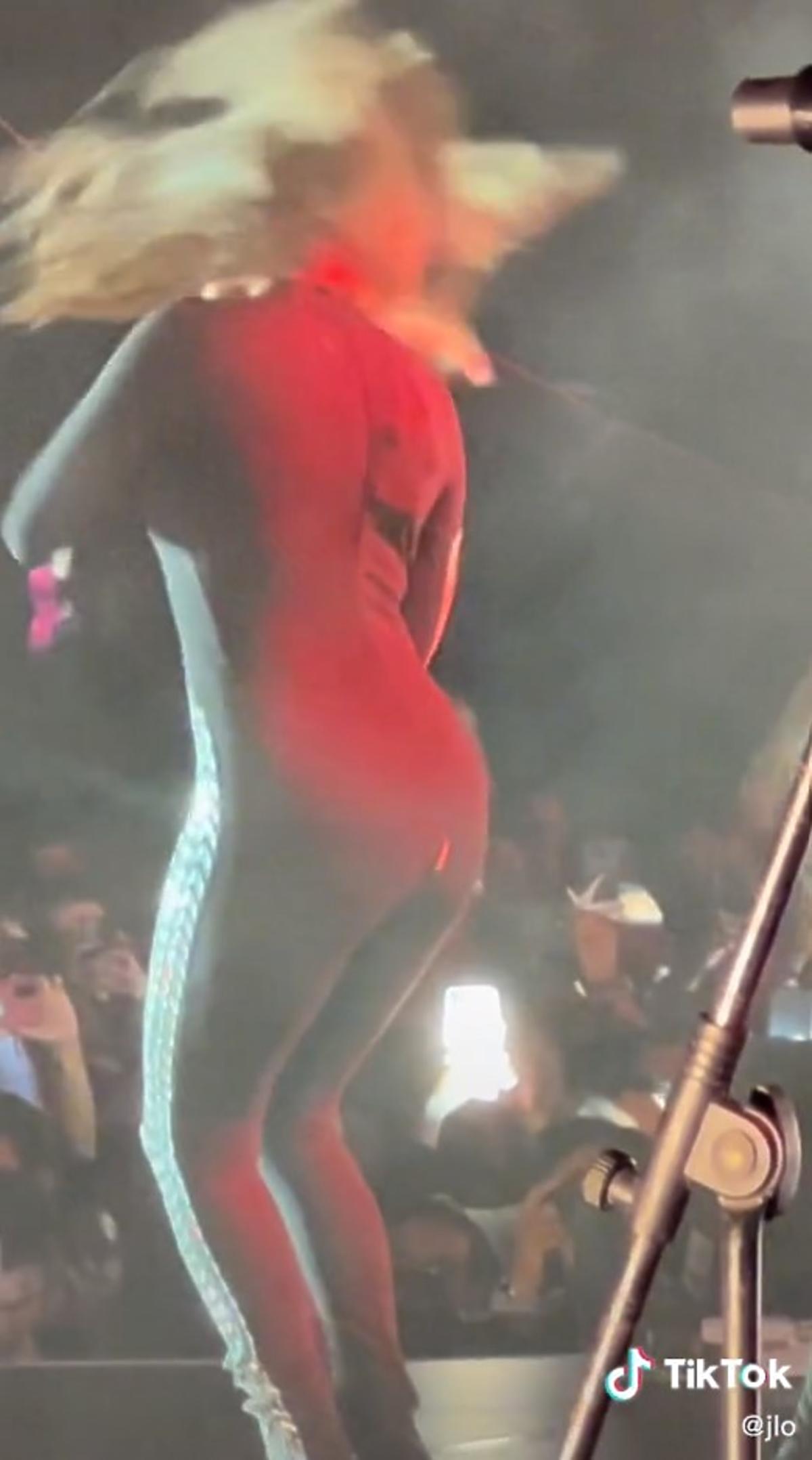 Jennifer Lopez zaliczyła wpadkę na scenie