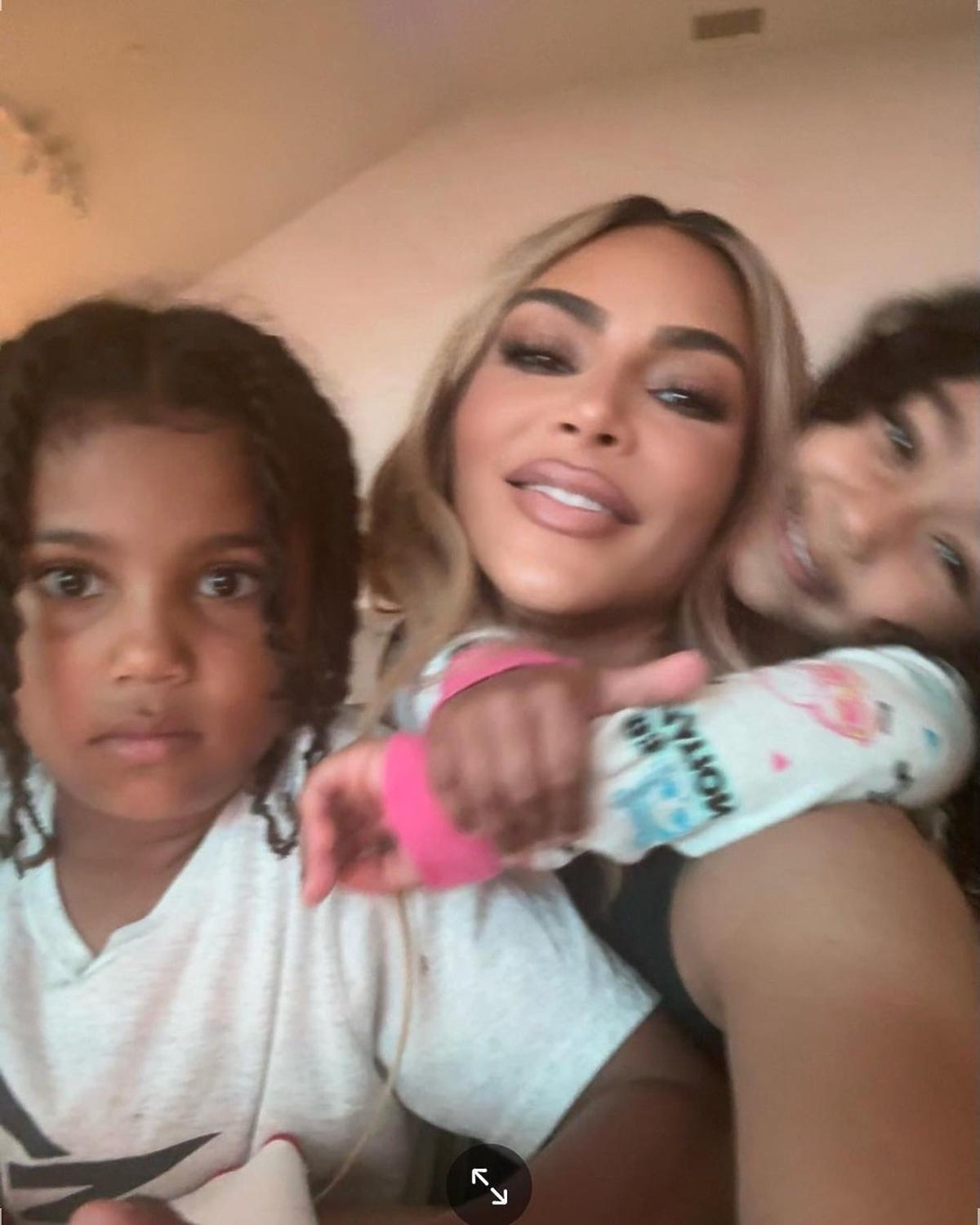 Kim Kardashian z dziećmi