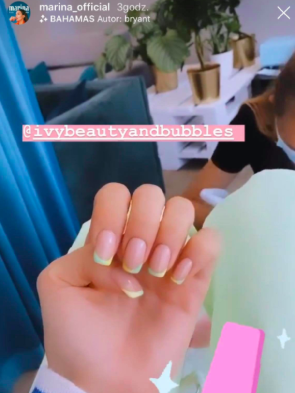 kolorowy french manicure Mariny Łuczenko