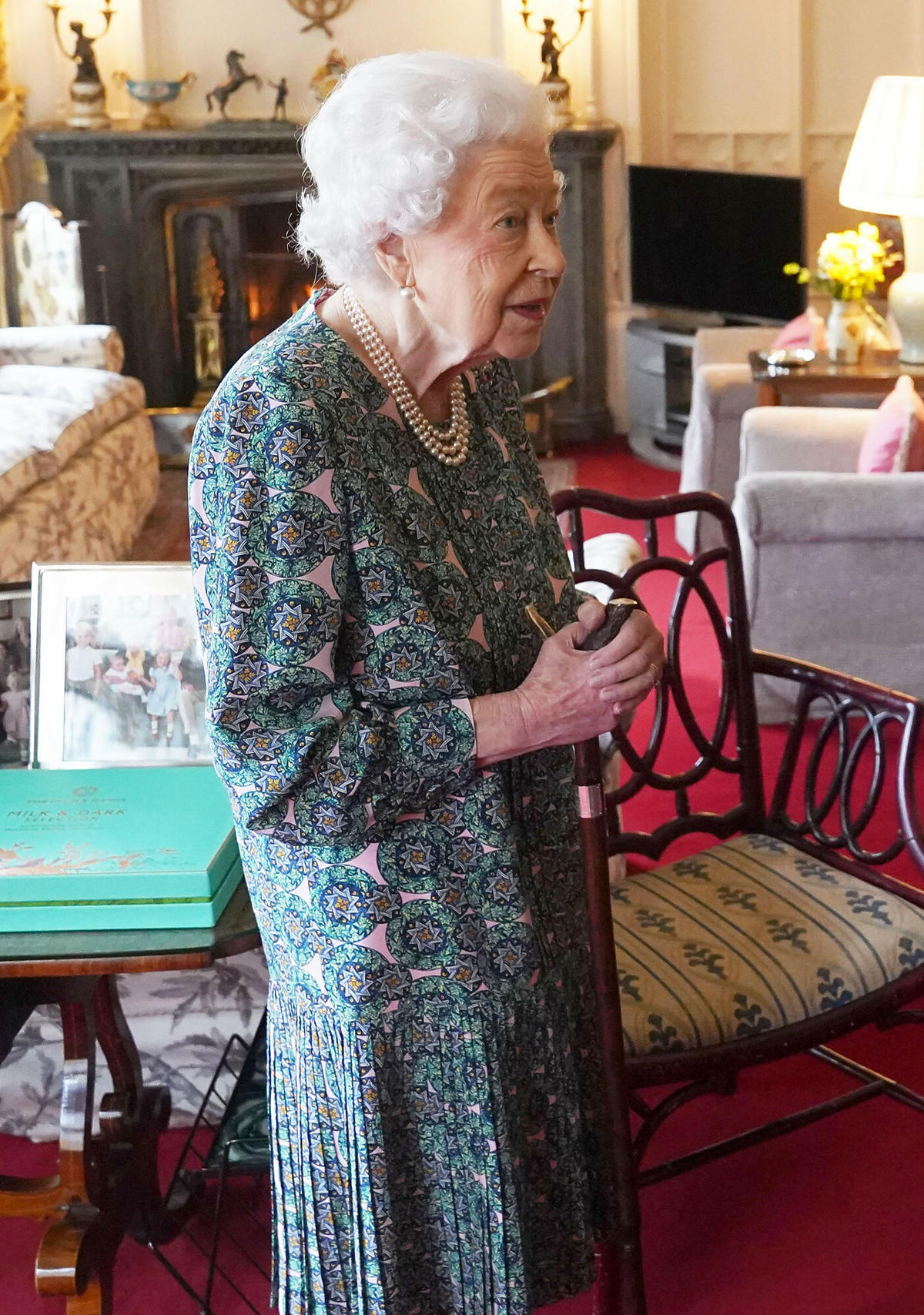 Królowa Elżbieta II ma już wózek inwalidzki