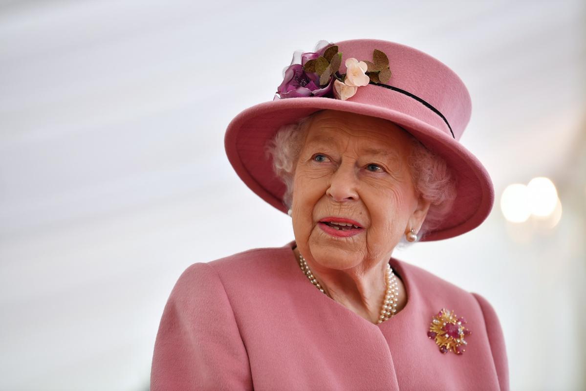 Królowa Elżbieta II rezygnowała ze świątecznej tradycji! Jej pracownicy będą niezwykle rozczarowani