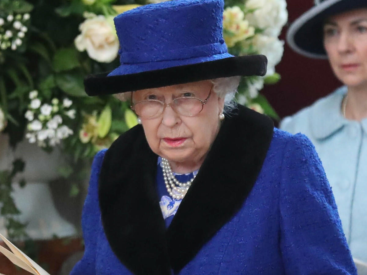 Królowa Elżbieta II uśmiercona w brytyjskiej śniadaniówce
