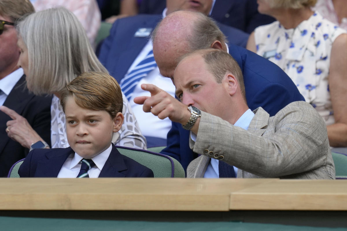 Książę George z rodzicami na finale Wimbledonu