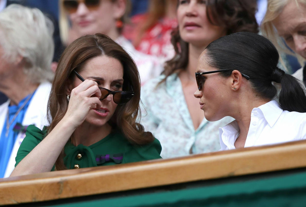 Księżna Kate i Meghan Markle dąsają się na trybunach