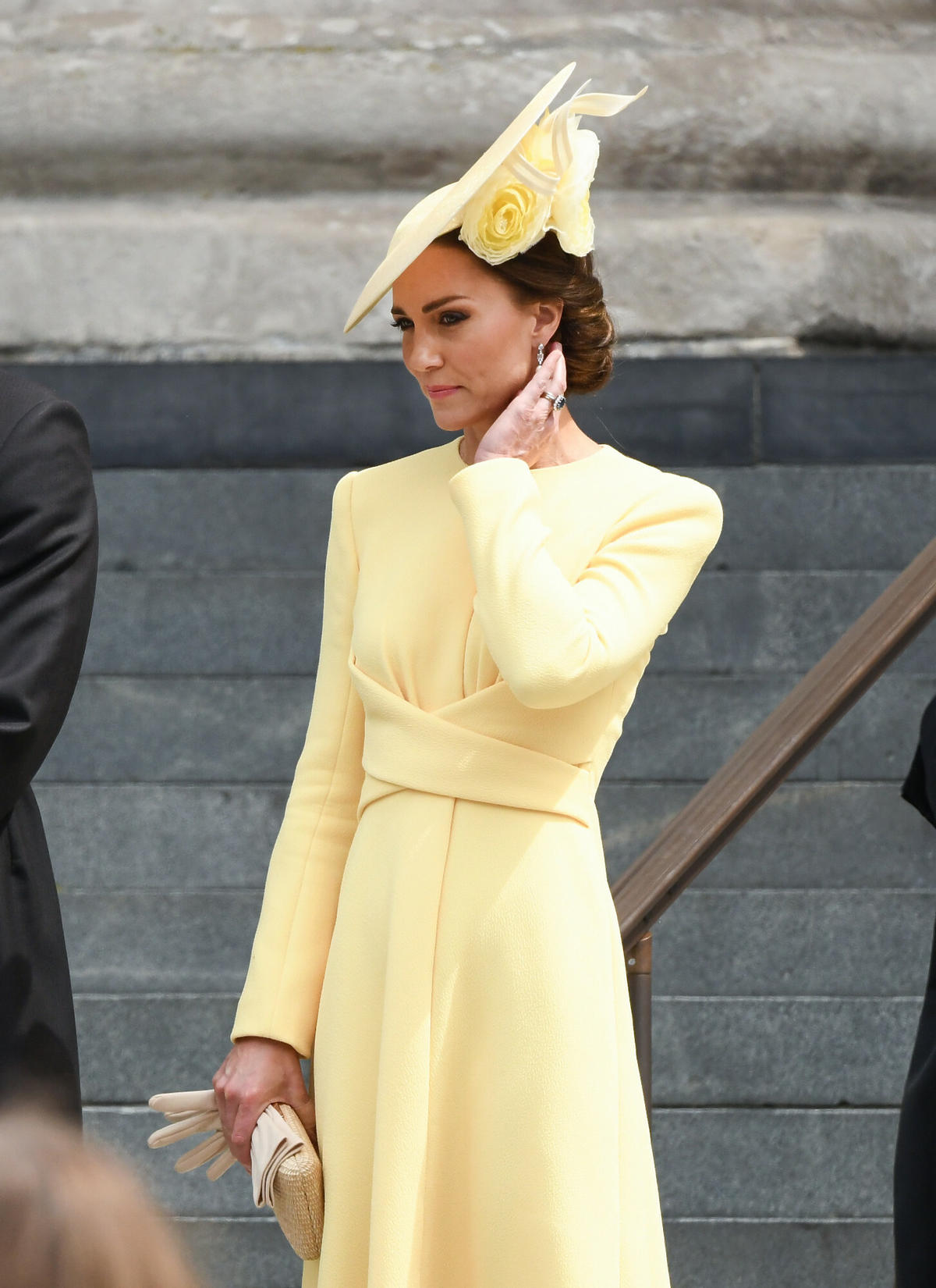 Księżna Kate w kremowej sukni