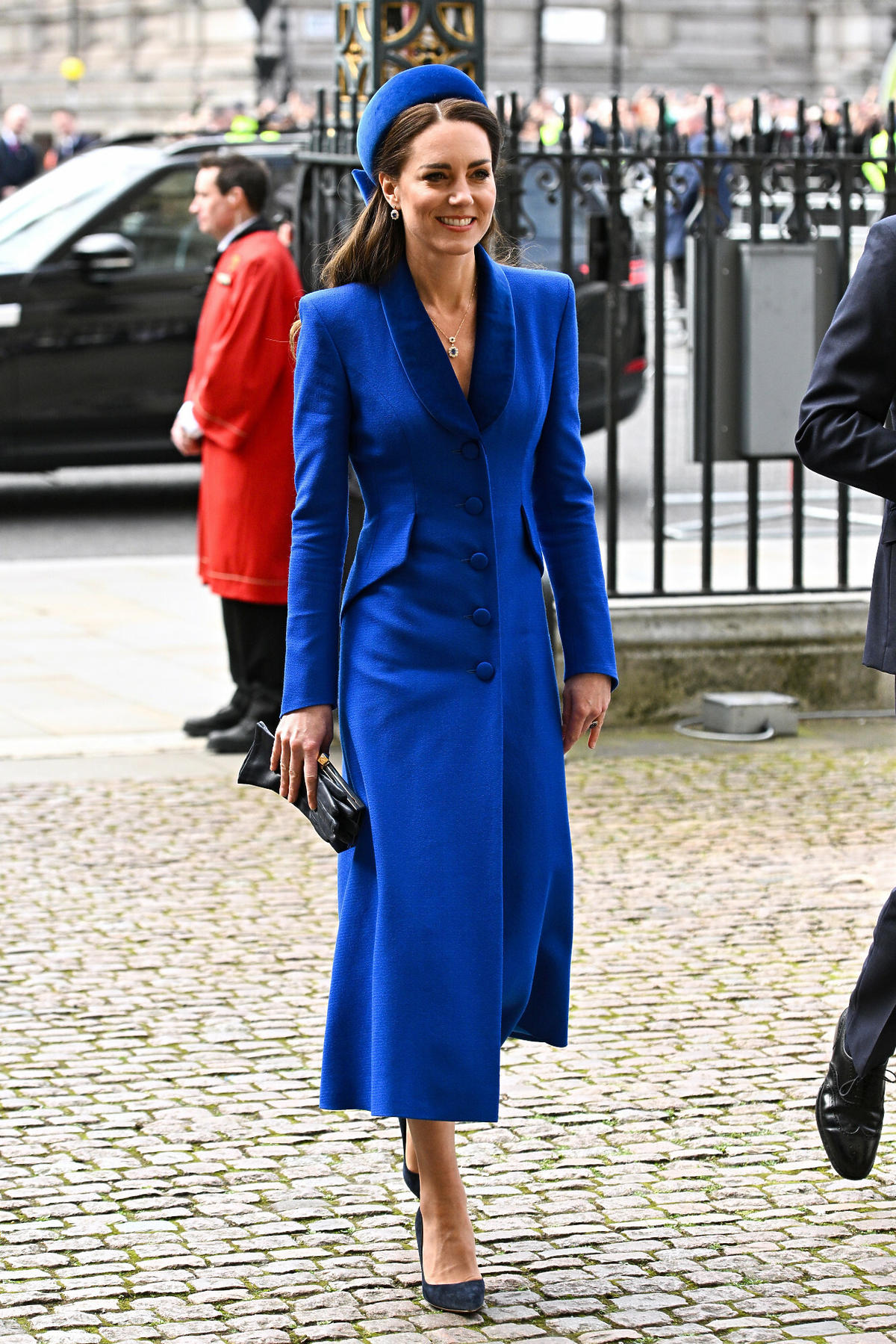 Księżna Kate w szafirowym total looku podczas Dnia Wspólnoty Narodów