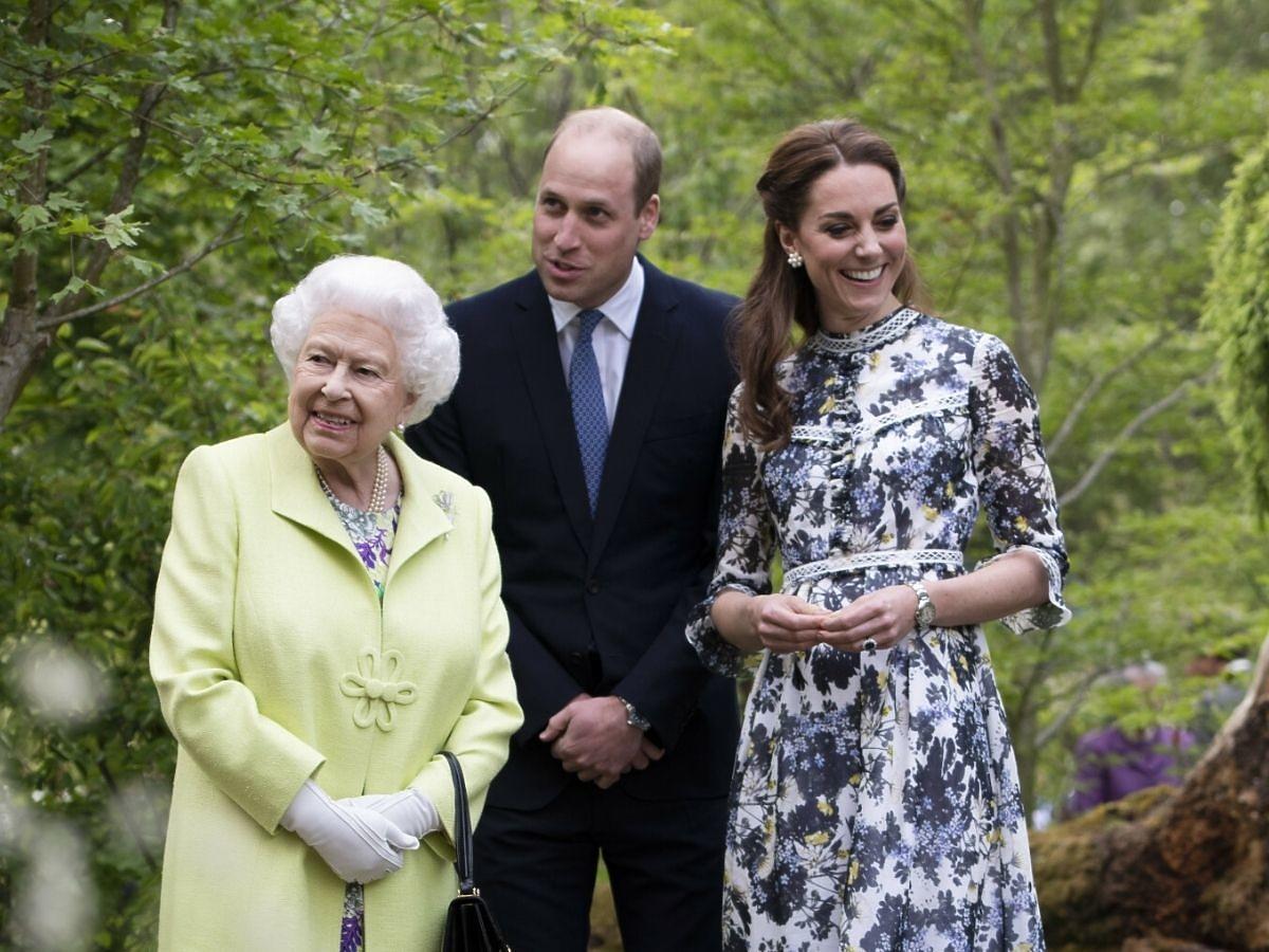 Księzna Kate z mężem i królową
