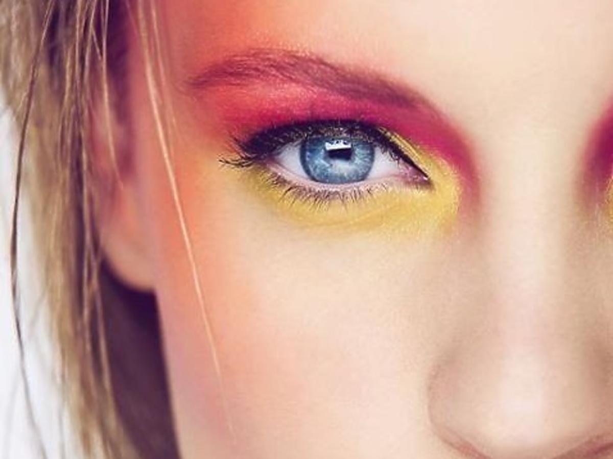 makijaż w kolorowych, jasnych wiosennych barwach