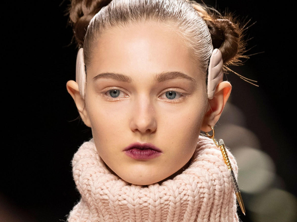 Modny makijaż na jesień/zimę 2021/2022