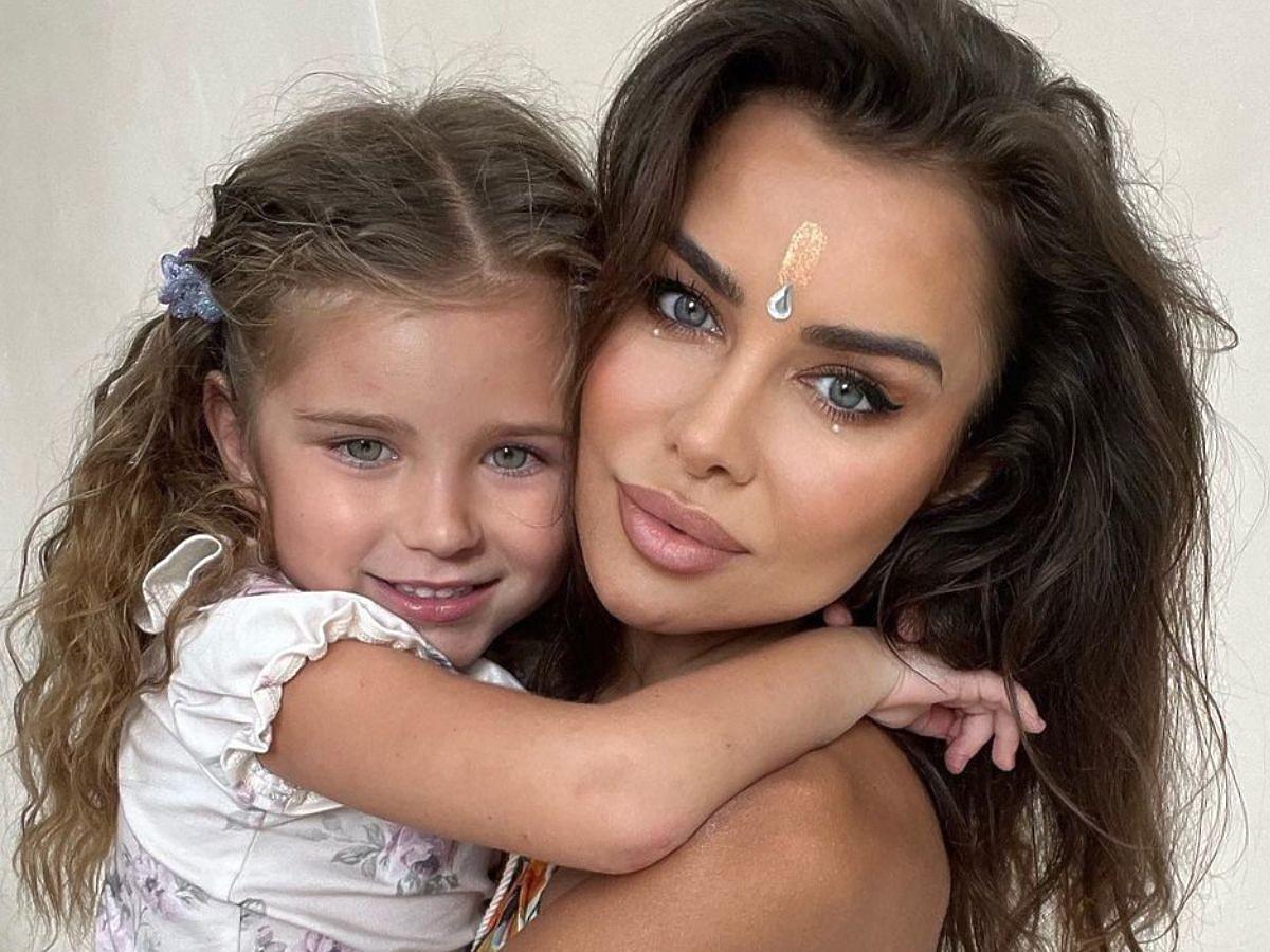 Natalia Siwiec pokazała córkę w makijażu i peruce