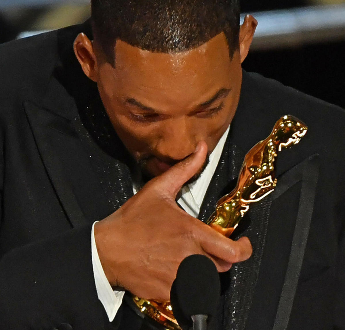 Oscary 2022: Will Smith płacze odbierając nagrodę