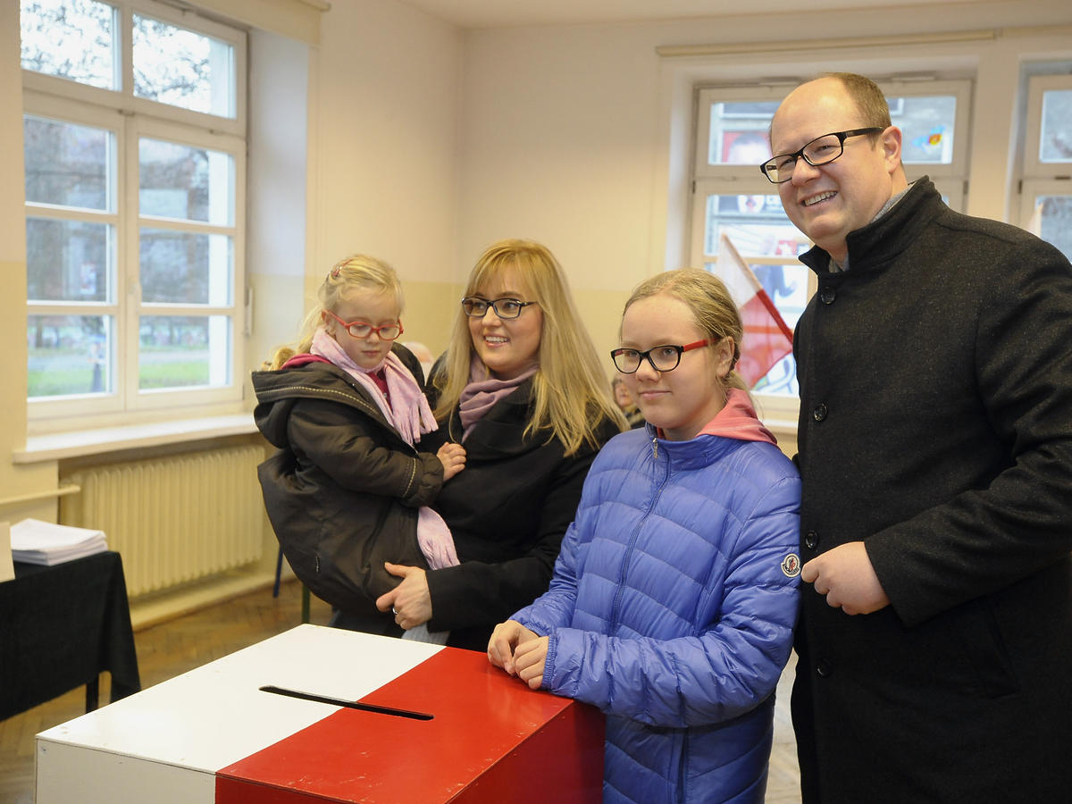 paweł Adamowicz z rodziną
