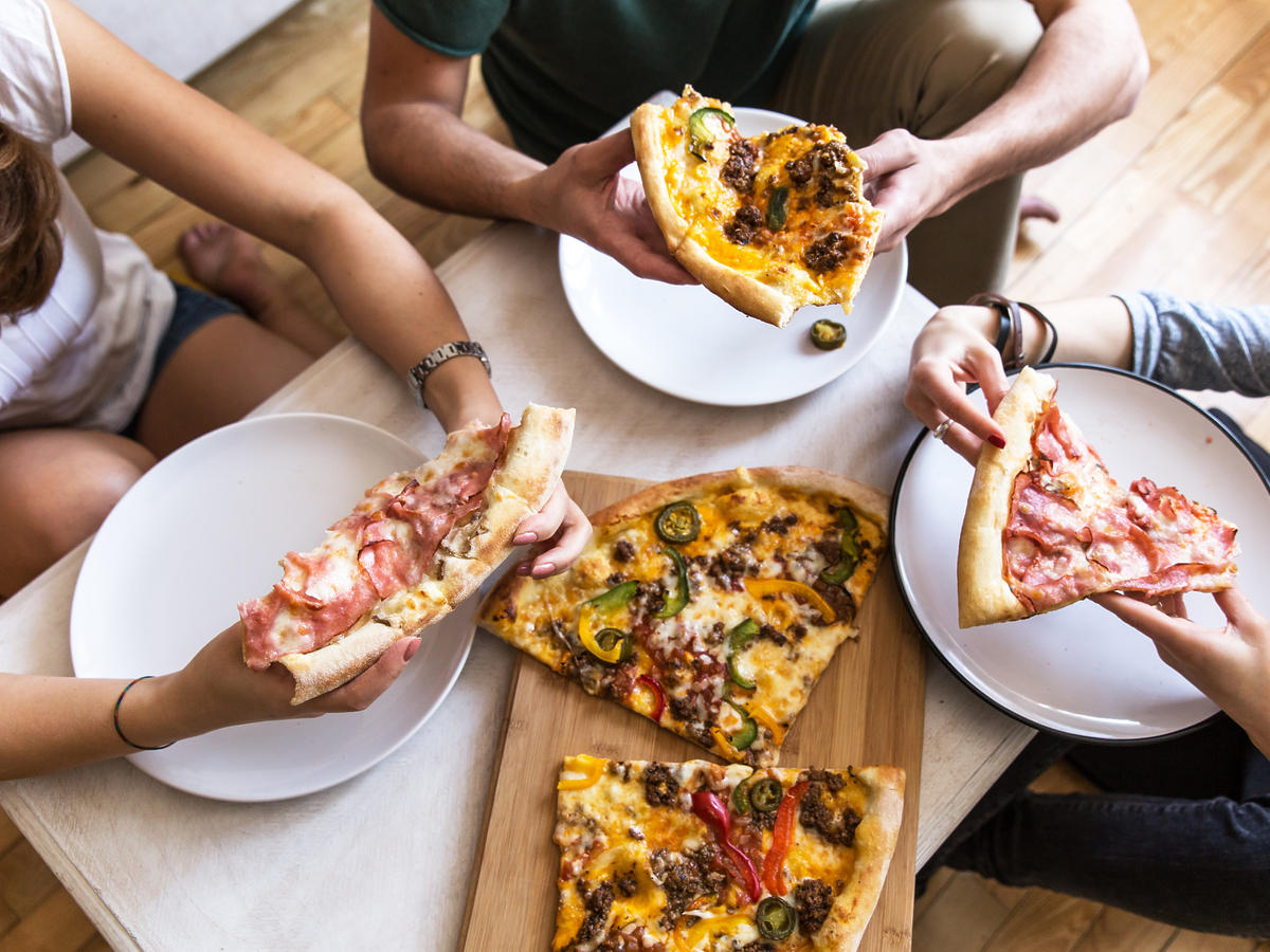 pizza stół