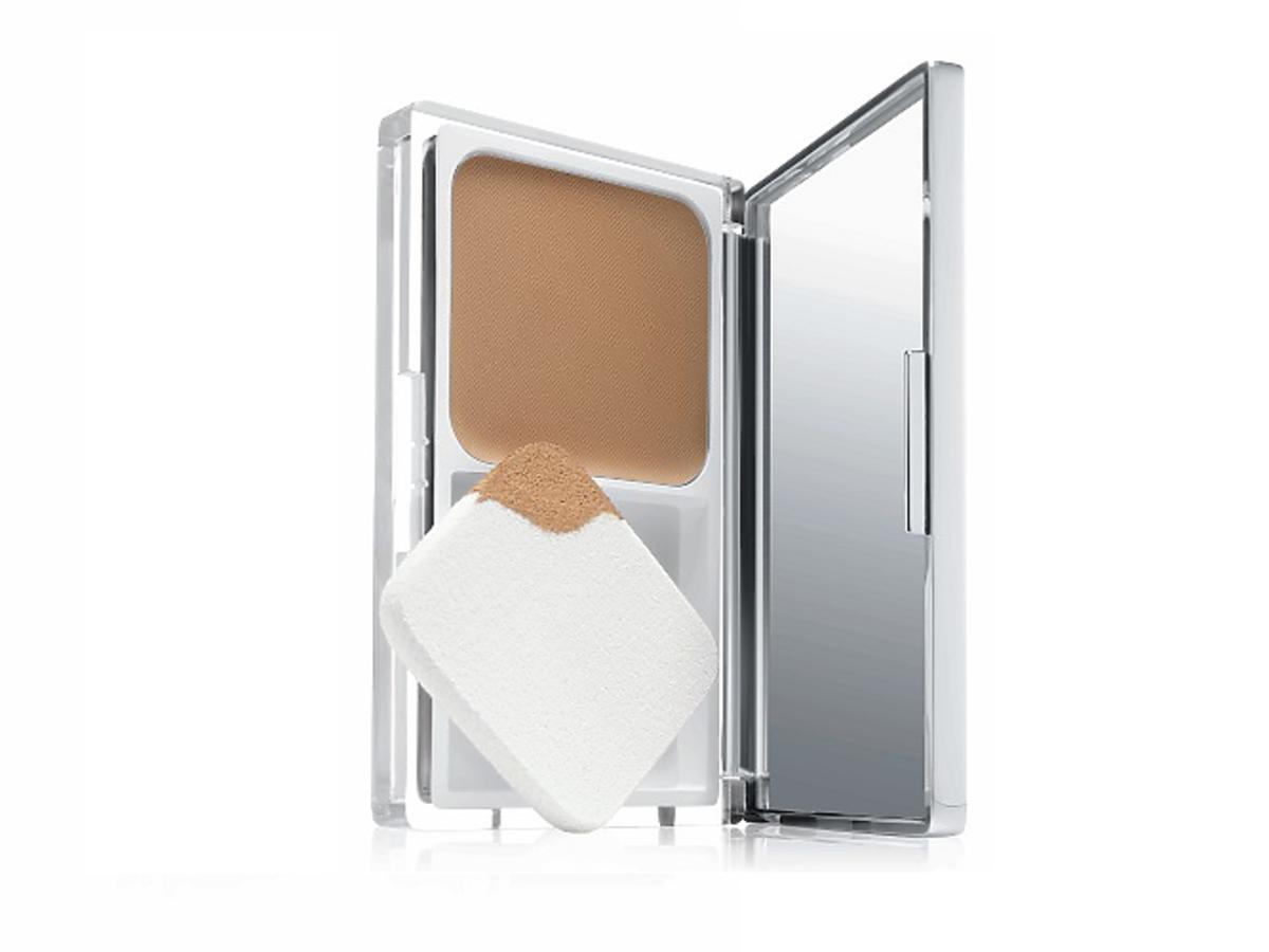 podkład w pudrze Anti-Blemish Clinique