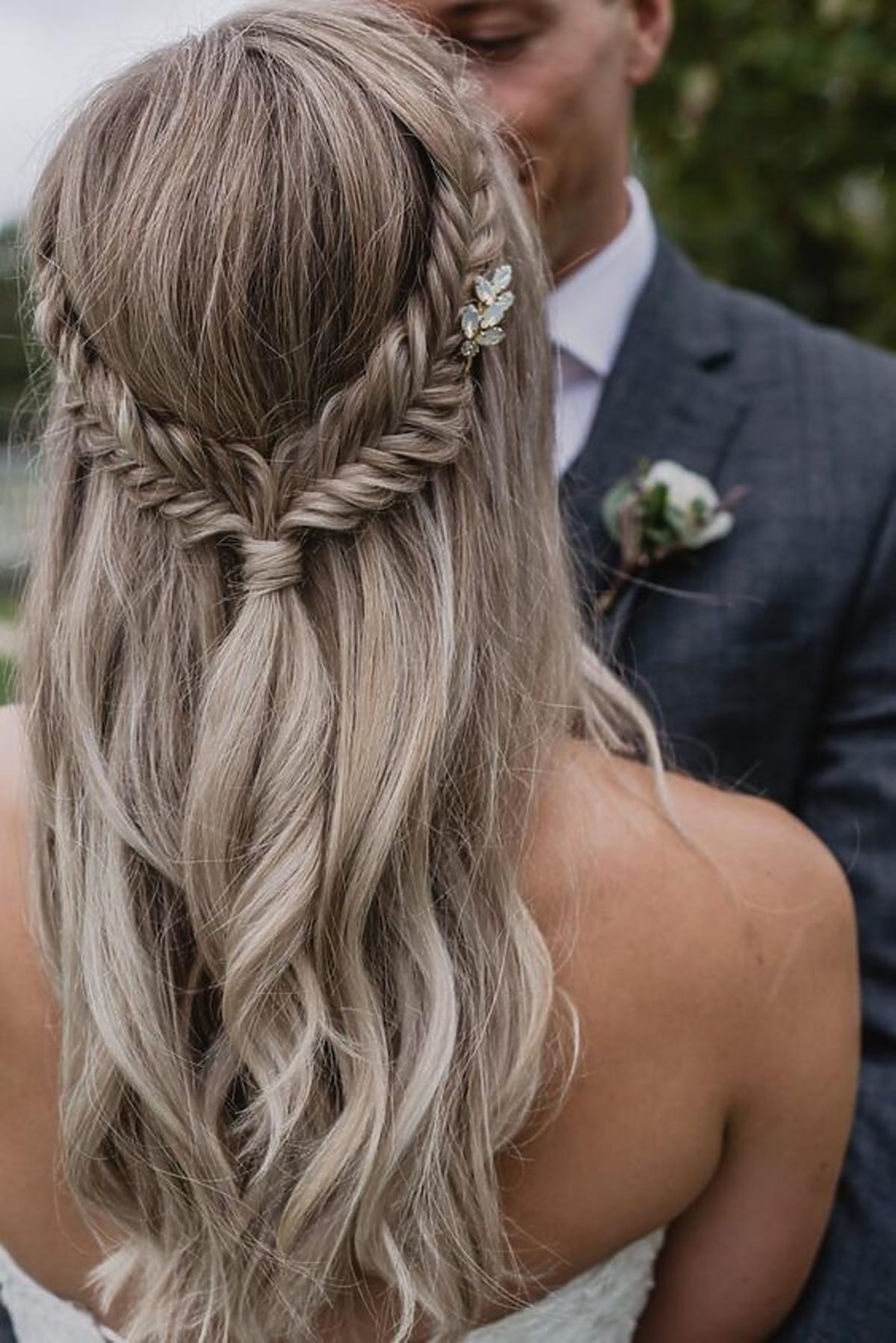 proste włosy na wesele