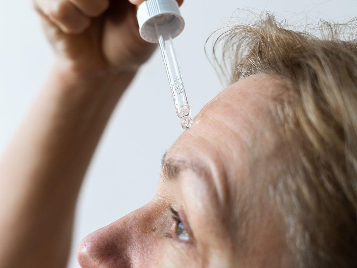 Przeciwstarzeniowe serum do twarzy z retinolem