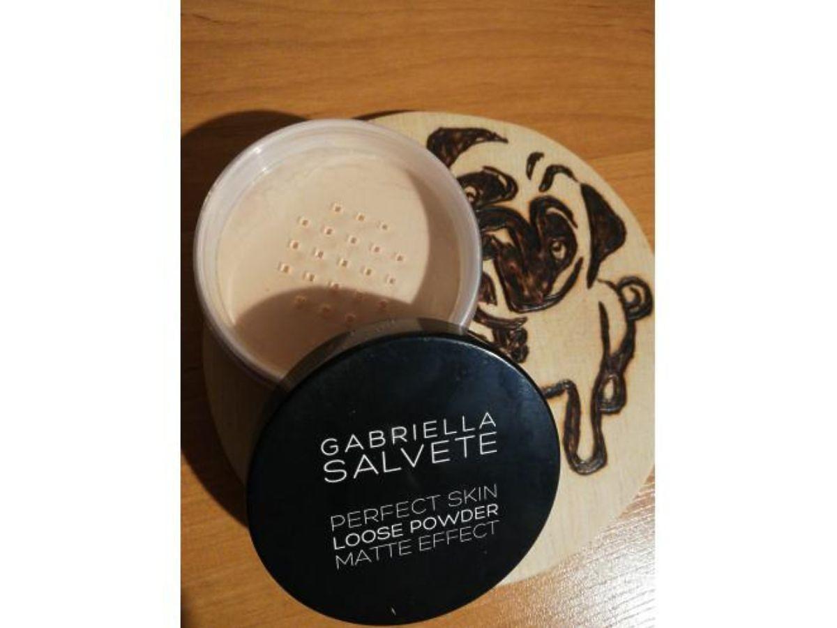! Puder Perfect Skin Loose Powder nieznanej marki Gabriella Salvete 