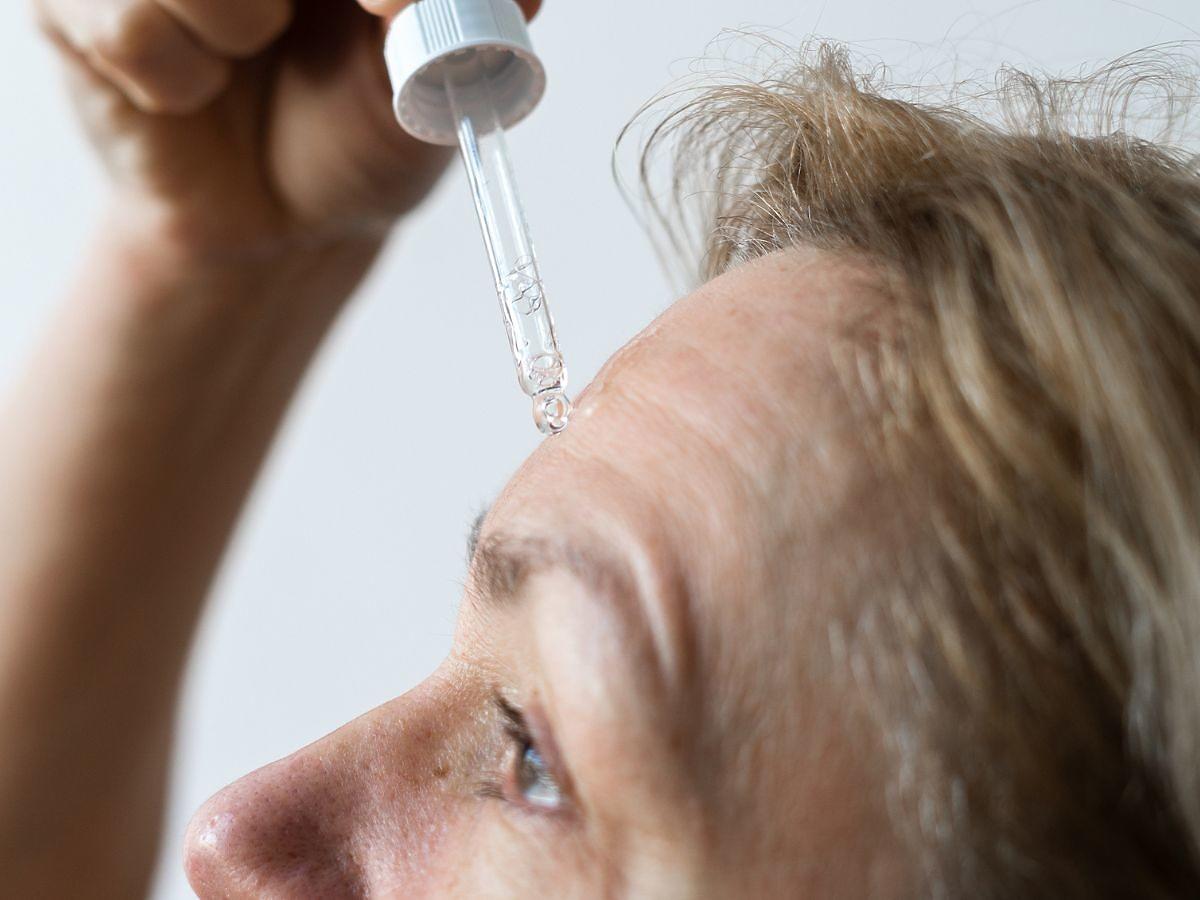 Retinol a retinal w pielęgnacji twarzy