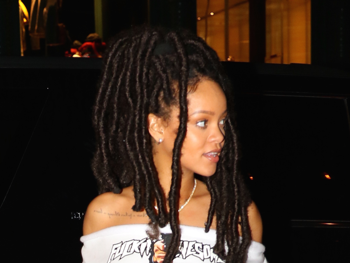 Rihanna zmienia fryzurę - nie ma już dredów