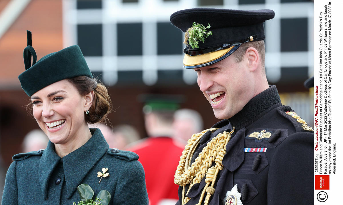 Roześmiani książę William i księżna Kate